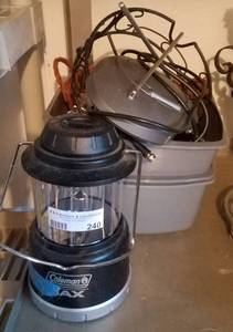 lot 240 image: LOT OF ASSORTED MISCELLANEOUS ITEMS