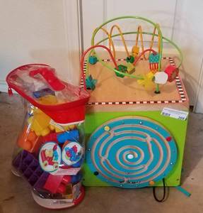 lot 308 image: LOT OF TOYS