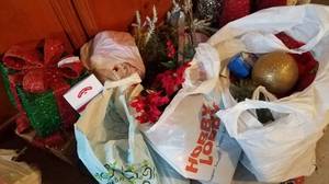 lot 319 image: LARGE LOT OF ASSORTED CHRISTMAS DECOR