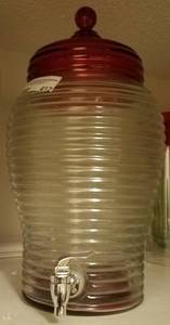lot 412 image: GLASS BEVERAGE DISPENSER