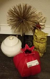 lot 418 image: LOT OF ASSORTED HOME DECOR