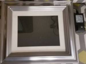 lot 454 image: DIGITAL PICTURE FRAME