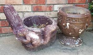 lot 462 image: LOT OF 2 CONCRETE OUTSIDE PLANTERS