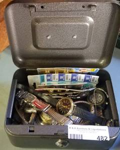 lot 482 image: METAL BOX WITH ASSORTED WATCHES FOR PARTSREPAIR