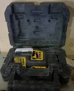 lot 496 image: DEWALT 4 BEAM LASER POINTER MODEL DW084 WITH CASE