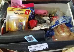 lot 526 image: LOT OF BATTERIES AND MORE