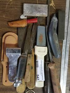 lot 547 image: VINTAGE KNIVES AND MORE