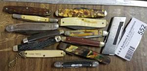lot 552 image: LOT OF VINTAGE POCKET KNIVES