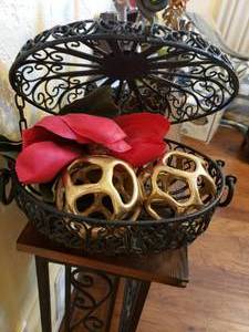 lot 330 image: METAL BASKET WITH SPHERES