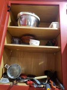 lot 394 image: LOT OF KITCHEN UTENSILS AND MORE