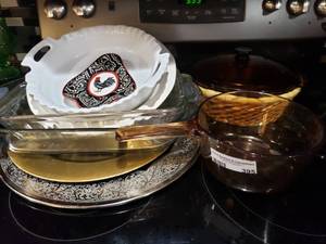 lot 395 image: LOT OF KITCHEN PLATTERSSERVING WARE AND MORE