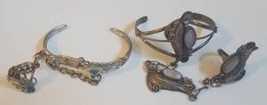 lot 606 image: VINTAGE BRACELET AND RING CHAINS (APPEAR TO BE SILVER)  (BIDDING BY THE  PIECE)