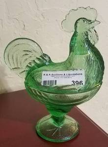 lot 396 image: VINTAGE GLASS ROOSTER DISH WITH LID
