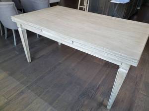 lot 54 image: Bassett Bellamy Refectory Dining Room Table