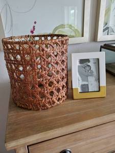 lot 65 image: Woven Basket & Picture Frame