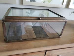 lot 66 image: Glass Display with Wood Plank Bottom