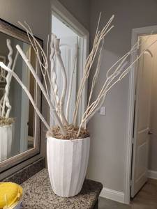 lot 83 image: White Ceramic Container with White Branches & Moss