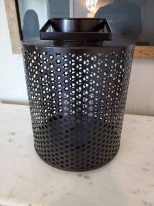 lot 174 image: Round Black Metal Candle Holder