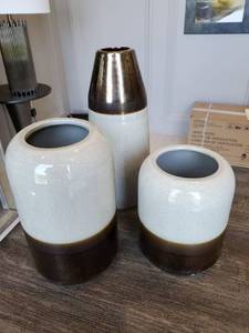 lot 4 image: Trio of Crackled Ceramic Vases with Metallic Glaze