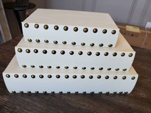 lot 7 image: 3 White Faux Leather Storage Boxes with Nail Head Trim