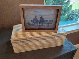 lot 47 image: Lidded Shell Box & Shadowbox Frame