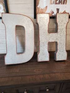 lot 158 image: Metal Letters D & H