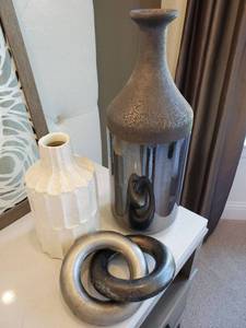 lot 93 image: Pair of Ceramic Vase & Metal Connected Rings