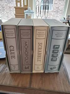 lot 168 image: Vintage Bookshelf Edition Games