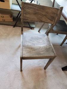 lot 190 image: 4 Sturdy Wood Dining Chairs