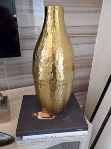 lot 221 image: Metal Vase & 3 Books