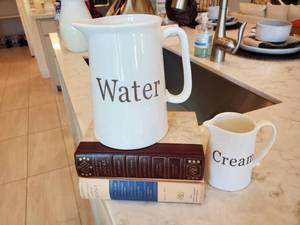 lot 228 image: Water Pitcher & Creamer by Graces Teaware