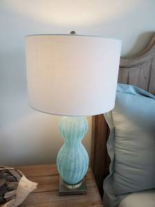 lot 31 image: Aqua Frosted Glass Table Lamp