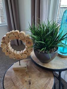 lot 159 image: Round Wood Sculpture & Faux Plant