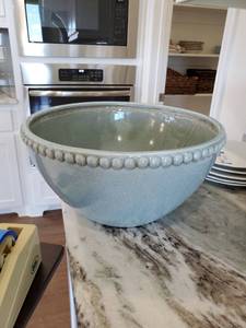 lot 171 image: Blue Ceramic Bowl