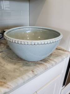 lot 172 image: Blue Ceramic Bowl