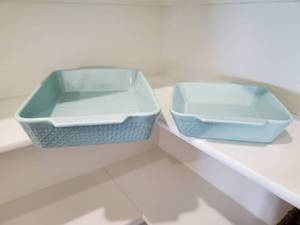 lot 185 image: Aqua Stoneware Baking Pans by Opal House