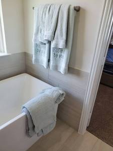 lot 130 image: Light Aqua Cotton Towels