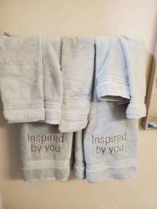 lot 107 image: Aqua Cotton Towels