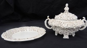 lot 52 image: Italian Rose Creamware mid century serving plate and matching lidded urn with floral pattern and cherub handle, c.1958