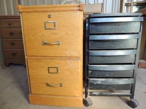 lot 118 image: Oak 2 drawer filing cabinet with brass fittings,locks w 2 keys included,black 5 drawer rolling cabinet