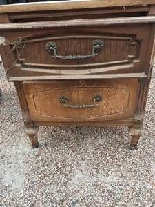 lot 140 image: Light brown 2 drawer night stand.