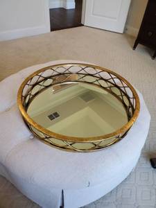 lot 6 image: Prestco Beveled Mirror Tray by Imax