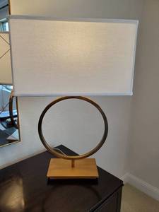 lot 35 image: Gold Tone Metal Circle Lamp