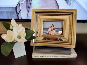 lot 61 image: Large Frame with Faux Flowers & 3 Books