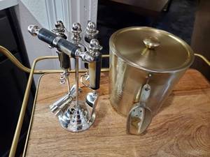 lot 71 image: Bar Accessories