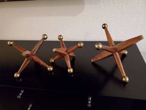 lot 75 image: Wood & Metal Decorative Jacks