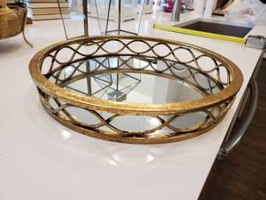 lot 137 image: Prestco Beveled Mirror Tray by Imax