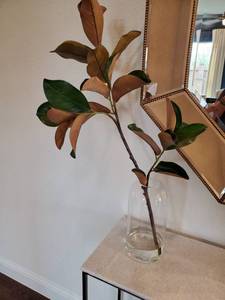 lot 148 image: Faux Stem in Glass Vase