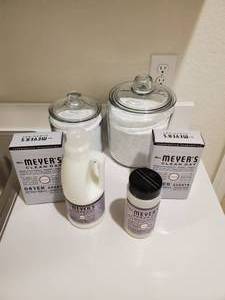 lot 141 image: Meyers Product & Glass Lidded Containers with Laundry Soap