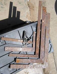 lot 921 image: Carpenter squares